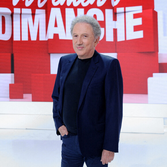 Exclusif - Michel Drucker - Enregistrement de l'émission "Vivement dimanche" au studio Gabriel, présentée par M.Drucker, diffusée sur France 3. © Guillaume Gaffiot / Bestimage