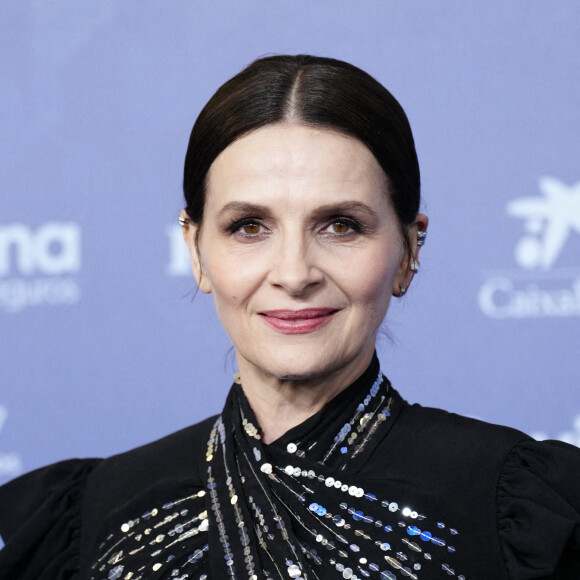 Juliette Binoche au photocall de la 37ème édition de la cérémonie des Goya, organisée par l'Academia de las artes y las ciencias cinematográficas de España, au FIBES centre de conférences et d'expositions de Séville, Espagne, le 11 février 2023.  Celebs attend the Goya Awards 2023 photocall at FIBES Conference and Exhibition Centre in Seville, Spain, on February 11, 2023. 