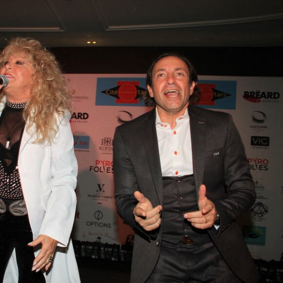 Sloane (Chantal Richard), Philippe Candeloro - Dîner gala de la 3e cérémonie des étoiles d'or 2022 dans les salons de l'hôtel Intercontinental à Paris le 16 octobre 2022. © Philippe Baldini/Bestimage