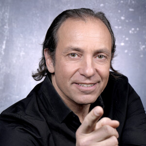 Portrait de Philippe Candeloro lors de l'enregistrement de l'émission "Chez Jordan" à Paris. Le 23 novembre 2022 © Cédric Perrin / Bestimage