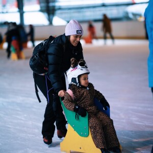 Alizée est partie en vacances au ski avec sa famille @ Instagram / Alizée