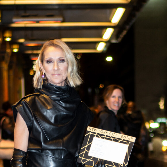 Céline Dion quitte un théâtre de Broadway à New York le 4 février 2020.
