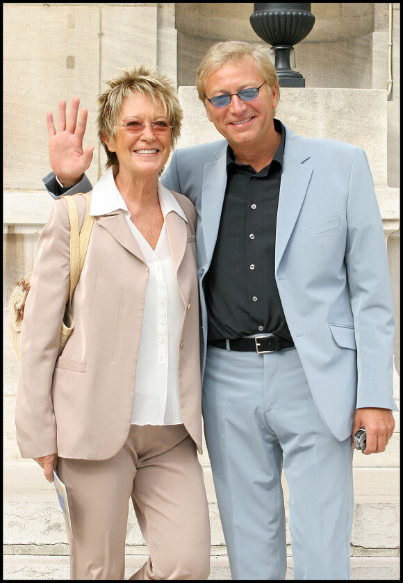 Alice Dona et Laurent Boyer lors du mariage de Mimie Matht et Benoist Gérard en 2005. © Guillaume Gaffiot / Bestimage
