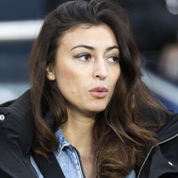 Il s'agit malheureusement du deuxième cambriolage pour le couple, en seulement un mois.
Rachel Legrain-Trapani (Miss France 2007) - People dans les tribunes du match PSG Vs Lorient (5-1) au Parc des Princes à Paris le 3 avril 2022. © Agence/Bestimage  People in the stands of the PSG Vs Lorient match (5-1) at the Parc des Princes in Paris on April 3, 2022.