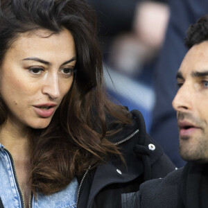 Rachel Legrain-Trapani (Miss France 2007) et son compagnon Valentin Léonard - People dans les tribunes du match PSG Vs Lorient (5-1) au Parc des Princes à Paris le 3 avril 2022. © Agence/Bestimage  People in the stands of the PSG Vs Lorient match (5-1) at the Parc des Princes in Paris on April 3, 2022. 