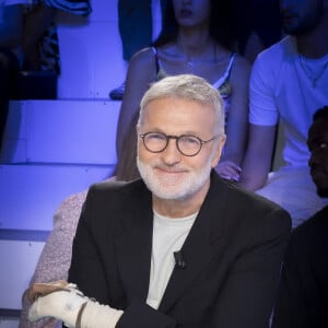 Exclusif - Laurent Ruquier sur le plateau de l'émission Touche pas à mon poste (TPMP) diffusée en direct sur C8 le 30 août 2022 et présentée par C.Hanouna. © Jack Tribeca / Bestimage