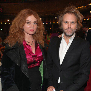 La comédienne et le réalisateur se sont même mariés en 2010 et ont accueilli leur fils Roman en 2009.
Florian Zeller et sa femme Marine Delterme - 33ème " Nuit des Molières " aux Folies Bergère à Paris le 30 Mai 2022. Bertrand Rindoff / Bestimage