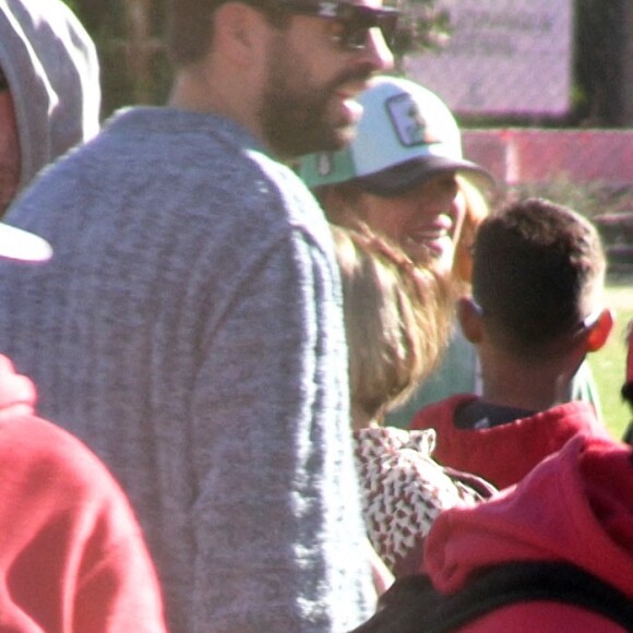 Gerard Pique et son ex-femme Shakira se croisent et s'ignorent totalement lors d'un match de baseball de leur fils Milan à Barcelone. Ils ne se sont ni regardés ni adressés la parole. Barcelone, le 19 novembre 2022.