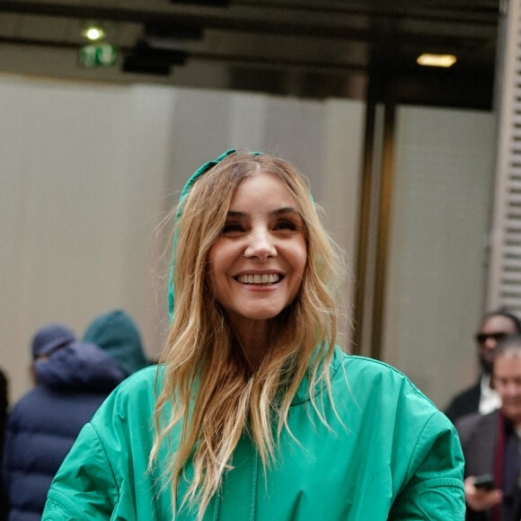 "Vivement ton retour" : Clotilde Courau à la gare après le départ de sa fille Vittoria, toujours à des milliers de km d'elle 
Clotilde Courau au défilé de mode Elie Saab Haute Couture printemps / été 2023 lors de la fashion week à Paris le 25 janvier 2023. 
