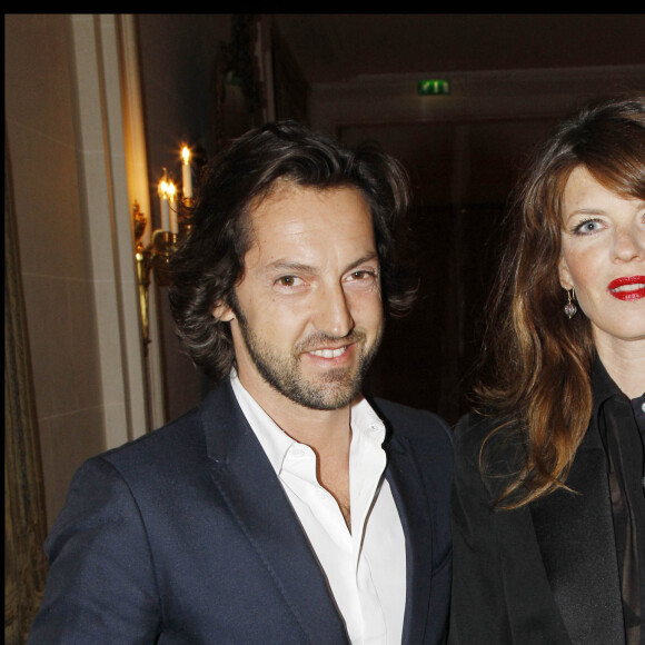 FREDERIC DIEFENTHAL ET SA FEMME GWENDOLINE HAMON - REMISE DES PRIX "LES TROIS COUPS DE L'ANGELUS 2012" AU COURS D'UN DINER, DANS LES SALONS DE L'HOTEL BRISTOL A PARIS, POUR LA 6EME ANNEE CONSECUTIVE, LE 19 MARS 2012.