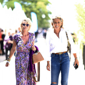 Aujourd'hui, Caroline Margeridon et Sophie Davant sont plus complices que jamais !
Exclusif - Sophie Davant et Caroline Margeridon - Festival des Livres et des Artistes organisé par l'association "Lecture pour Tous" engagée dans la lutte contre l'illettrisme au Mail Branly à Paris le 2 juillet 2022. © Pierre Perusseau / Jack Tribeca / Bestimage