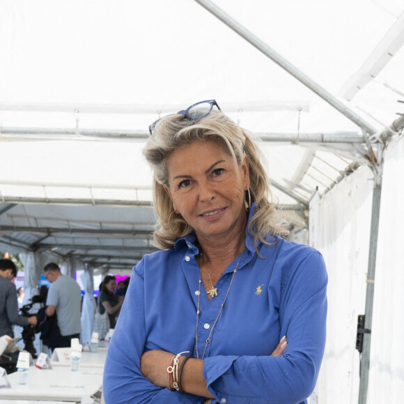 Exclusif - Caroline Margeridon - Festival des Livres et des Artistes organisé par l'association "Lecture pour Tous" engagée dans la lutte contre l'illettrisme au Mail Branly à Paris le 3 juillet 2022. © Pierre Perusseau / Jack Tribeca / Bestimage
