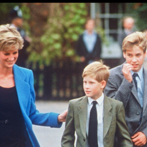 Archives - Lady Diana et ses fils William et Harry à la sortie d'Eton college en 1995