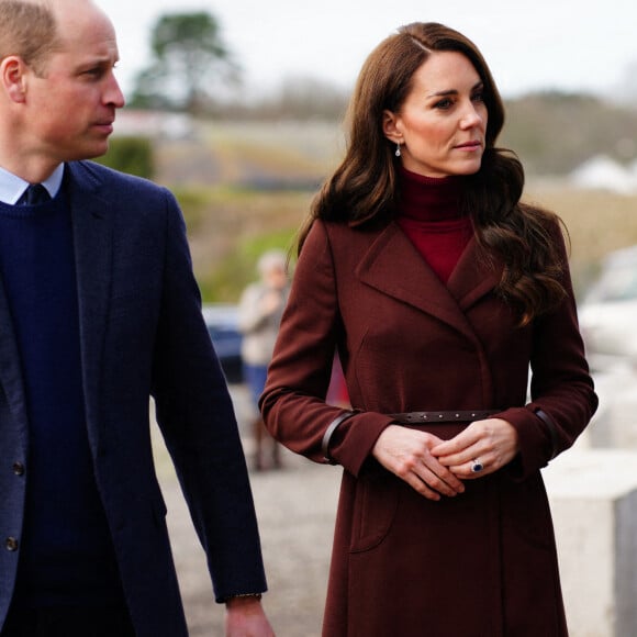 Le prince William, prince de Galles, et Catherine (Kate) Middleton, princesse de Galles, lors d'une visite au centre social de Dracaena à Cornwall, pour en savoir plus sur la grande variété de soutien et de services que l'organisation offre à la population locale, avec une mission de construire une société saine, heureuse et solidaire le jeudi 9 février 2023. 