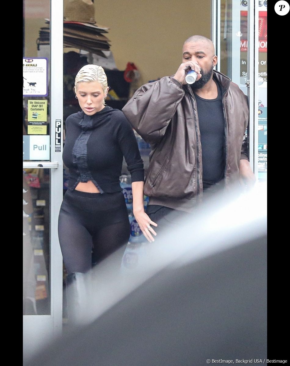 Kanye West Remarié Rare Apparition Avec Sa Nouvelle Femme Bianca à La Station Service 