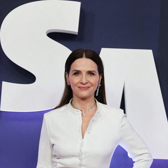 Juliette Binoche au photocall de la 48ème cérémonie des César à l'Olympia à Paris le 24 février 2023 © Dominique Jacovides / Olivier Borde / Bestimage 