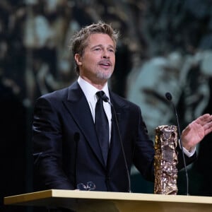 Brad Pitt - David Fincher reçoit un César d'honneur lors de la 48ème édition des César à l'Olympia à Paris le 24 février 2023 © Olivier Borde / Dominique Jacovides / Bestimage 