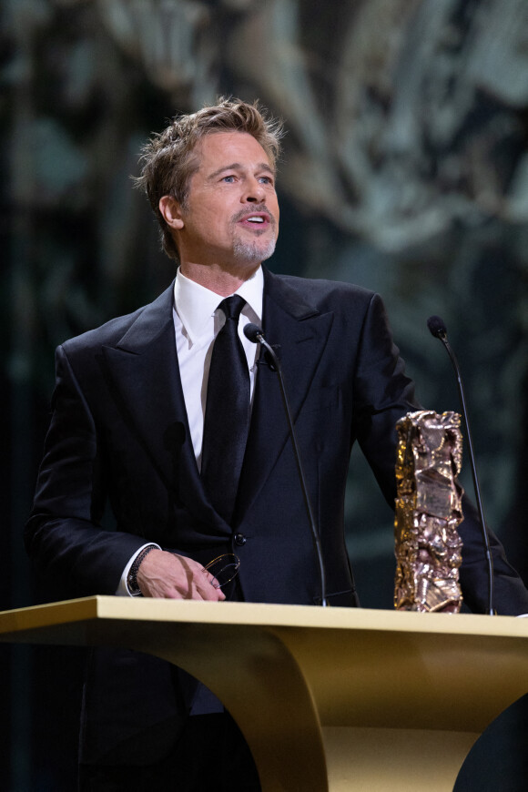 Brad Pitt - David Fincher reçoit un César d'honneur lors de la 48ème édition des César à l'Olympia à Paris le 24 février 2023 © Olivier Borde / Dominique Jacovides / Bestimage 
