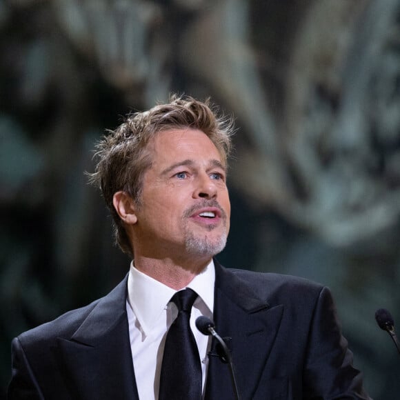 Brad Pitt - David Fincher reçoit un César d'honneur lors de la 48ème édition des César à l'Olympia à Paris le 24 février 2023 © Olivier Borde / Dominique Jacovides / Bestimage 