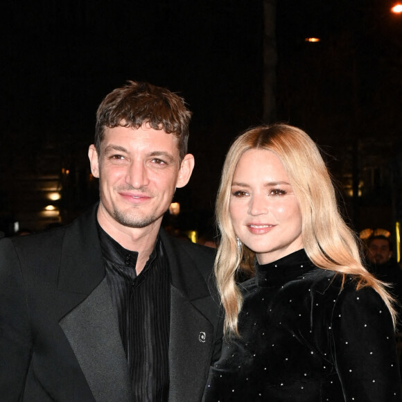 Niels Schneider et sa compagne Virginie Efira - Photocall au Fouquet's après la 48ème cérémonie des César à Paris © Coadic Guirec / Bestimage  Photocall at "Fouquet's" after the 48th Cesar ceremony in Paris