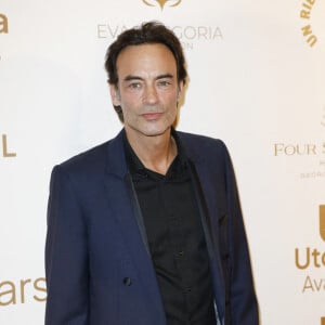 Anthony Delon - Photocall de la 10ème édition du "Global Gift Gala 2022" au Four Seasons Hotel George V à Paris le 19 novembre 2022. © Marc Ausset-Lacroix / Bestimage