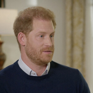 William aurait pointé le doigt vers Meghan Markle, la mettant en colère. 
Interview du prince Harry pour la chaine ITV