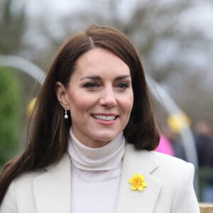 Le prince William, prince de Galles, et Catherine (Kate) Middleton, princesse de Galles, visitent le centre de désintoxication Brynawel à Llanharan, pour en savoir plus sur le travail qu'ils font pour soutenir ceux qui luttent contre les effets de la toxicomanie et de l'alcoolisme. Le 28 février 2023. 