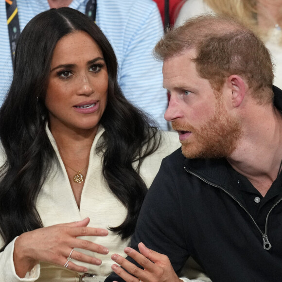 Le prince Harry et Meghan Markle ne sont plus les bienvenus à Frogmore Cottage selon des informations du site The Sun
Le prince Harry et Meghan Markle assistent à la finale d'athlétisme, au deuxième jour des Invictus Games à La Haye. 