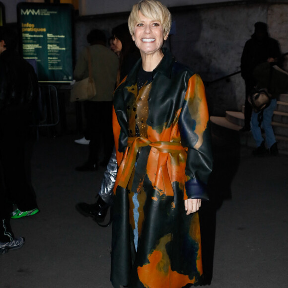 Marina Foïs - Défilé de mode prêt-à-porter automne-hiver 2023-2024 "Paco Rabanne" au Musée d'Art Moderne lors de la Fashion Week de Paris. Le 1er mars 2023. © Christophe Clovis / Bestimage