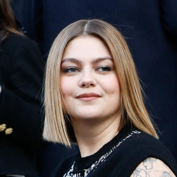 Il n'a donc pas assisté au premier conçu par Julien Dossena.
Louane Emera - Défilé de mode prêt-à-porter automne-hiver 2023-2024 "Paco Rabanne" au Musée d'Art Moderne lors de la Fashion Week de Paris. Le 1er mars 2023. © Christophe Clovis / Bestimage
