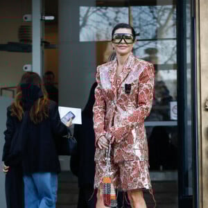 Lisa Rinna - Défilé de mode prêt-à-porter automne-hiver 2023-2024 "Paco Rabanne" au Musée d'Art Moderne lors de la Fashion Week de Paris. Le 1er mars 2023. © Christophe Clovis / Bestimage