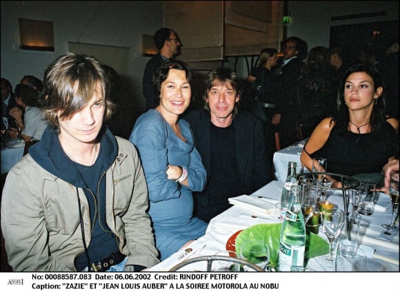 Zazie, Jean-Louis Aubert et Favien Cahen lors de la soirée Motorola en 2002