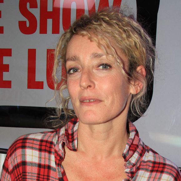 Exclusif - Juliette Arnaud - Emission "Le Show de Luxe" sur la Radio Voltage à Paris le 4 décembre 2018.© Philippe Baldini/Bestimage