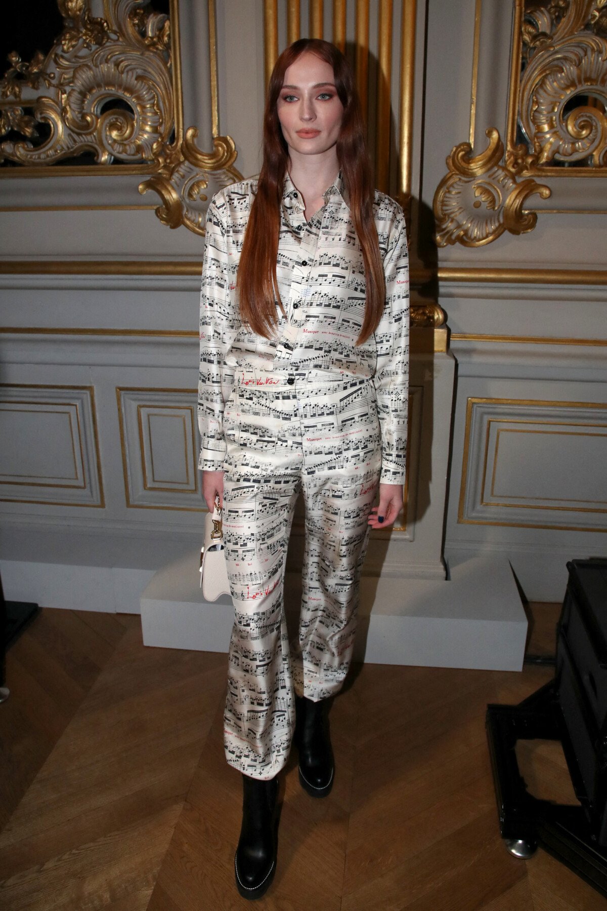 Sophie Turner and Joe Jonas Front Row at Louis Vuitton 2022