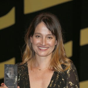 Marie Gillain (Meilleure interprétation féminine pour "A la folie") - Press Room du Festival de la Fiction de La Rochelle. Le 18 septembre 2021 © Christophe Aubert via Bestimage