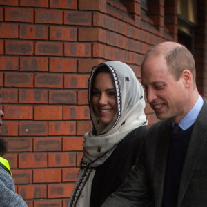 Le prince William, prince de Galles, et Catherine (Kate) Middleton, princesse de Galles, arrivent au centre Hayes Muslim pour une visite pour voir le travail de secours en Turquie et en Syrie par diverses ONG à Londres, Royaume Unis, le 8 mars 2023. © Tayfun Salci/Zuma Press/Bestimage 