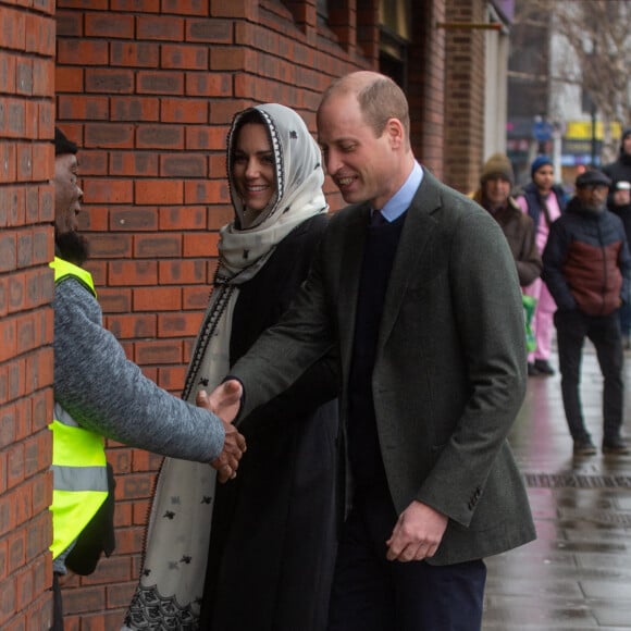 Le prince William, prince de Galles, et Catherine (Kate) Middleton, princesse de Galles, arrivent au centre Hayes Muslim pour une visite pour voir le travail de secours en Turquie et en Syrie par diverses ONG à Londres, Royaume Unis, le 8 mars 2023. © Tayfun Salci/Zuma Press/Bestimage 