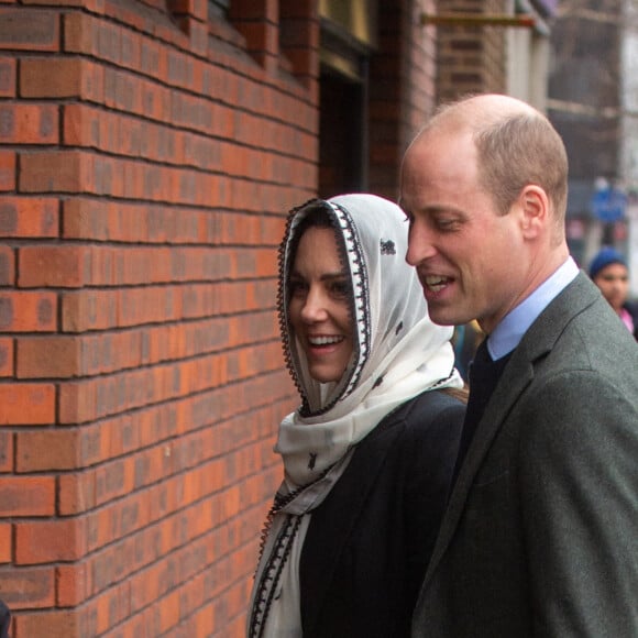 Le prince William, prince de Galles, et Catherine (Kate) Middleton, princesse de Galles, arrivent au centre Hayes Muslim pour une visite pour voir le travail de secours en Turquie et en Syrie par diverses ONG à Londres, Royaume Unis, le 8 mars 2023. © Tayfun Salci/Zuma Press/Bestimage 