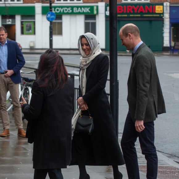 Le prince William, prince de Galles, et Catherine (Kate) Middleton, princesse de Galles, arrivent au centre Hayes Muslim pour une visite pour voir le travail de secours en Turquie et en Syrie par diverses ONG à Londres, Royaume Unis, le 8 mars 2023. © Tayfun Salci/Zuma Press/Bestimage 