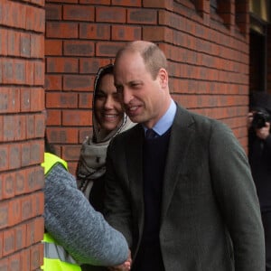 Le prince William, prince de Galles, et Catherine (Kate) Middleton, princesse de Galles, arrivent au centre Hayes Muslim pour une visite pour voir le travail de secours en Turquie et en Syrie par diverses ONG à Londres, Royaume Unis, le 8 mars 2023. © Tayfun Salci/Zuma Press/Bestimage 