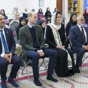 Le prince William, prince de Galles, et Catherine (Kate) Middleton, princesse de Galles, arrivent au centre Hayes Muslim pour voir le travail de secours en Turquie et en Syrie par diverses ONG à Londres, Royaume Unis, le 9 mars 2023. 