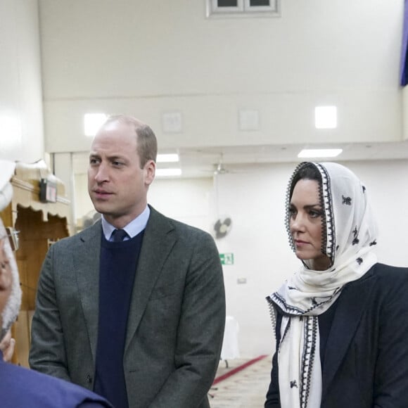 Le prince William, prince de Galles, et Catherine (Kate) Middleton, princesse de Galles, arrivent au centre Hayes Muslim pour voir le travail de secours en Turquie et en Syrie par diverses ONG à Londres, Royaume Unis, le 9 mars 2023. 