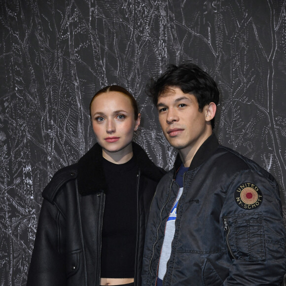 Chloé Jouannet était quant à elle au bras de son compagnon Sandor Funtek.
Chloé Jouannet et Sandor Funtck - Vernissage de l'exposition Ruinart "Promenade en Champagne" au Carreau du Temple à Paris. Le 9 mars 2023 © Giancarlo Gorassini / Bestimage