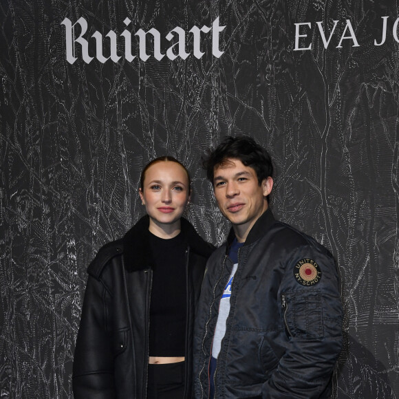 Chloé Jouannet et Sandor Funtck - Vernissage de l'exposition Ruinart "Promenade en Champagne" au Carreau du Temple à Paris. Le 9 mars 2023 © Giancarlo Gorassini / Bestimage