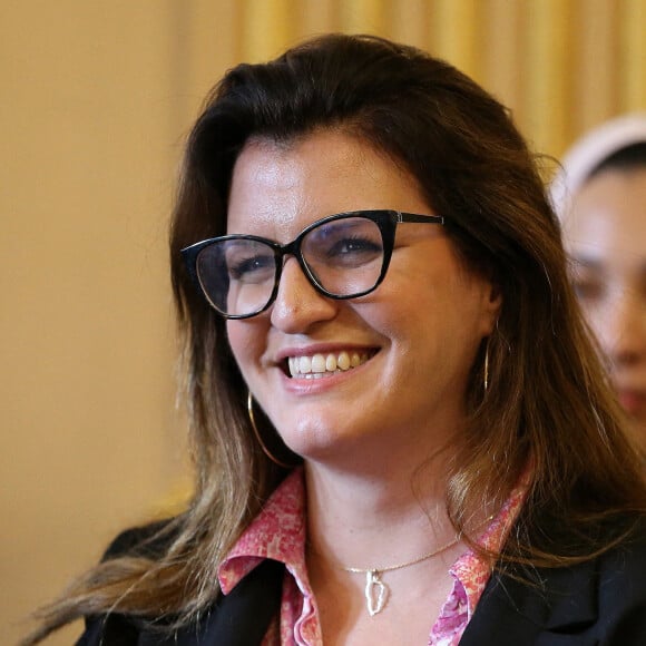 Marlène Schiappa, secrétaire d'Etat, chargée de l'Économie sociale et solidaire et de la Vie associative, rencontre les étudiants du master de l'ESS de l'université du Mans à Paris le 7 novembre 2022. © Jonathan Rebboah / Panoramic / Bestimage