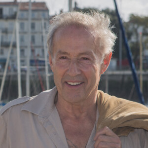 Photocall Gérard Klein pendant le 17ème festival de fiction TV de La Rochelle le 11 septembre 2015.