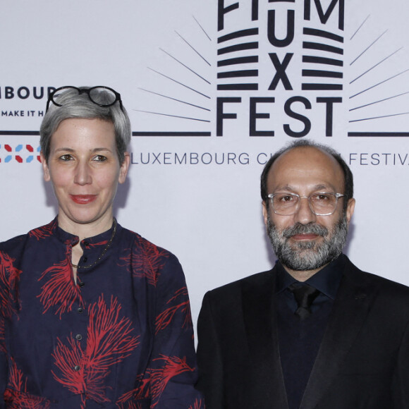 La Ministre de la culture du Luxembourg Sam Tanson, Asghar Farhadi et guest lors du photocall de la clôture de la 13ème édition du Luxembourg City Film Festival (Lux Film Festival), au Luxembourg, le 11 Mars 2023. © Denis Guignebourg/BestImage 