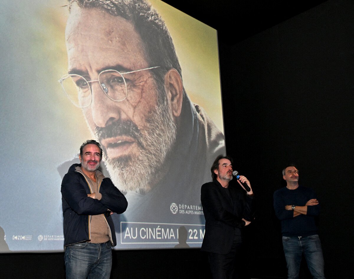 Photo Jean Dujardin Denis Imbert Et Le Producteur Cl Ment Miserez