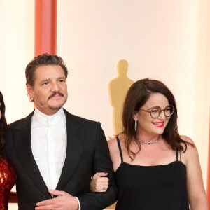 Valentina Paloma Pinault, Salma Hayek, Pedro Pascal, Javiera Balmaceda au photocall de la 95ème édition de la cérémonie des Oscars à Los Angeles, le 12 mars 2023.