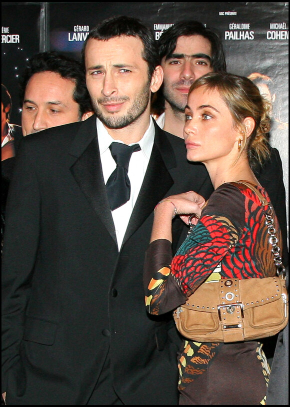Michaël Cohen et Emmanuelle Béart lors de l'avant-première du film Le Héros de la famille à Paris en 2008